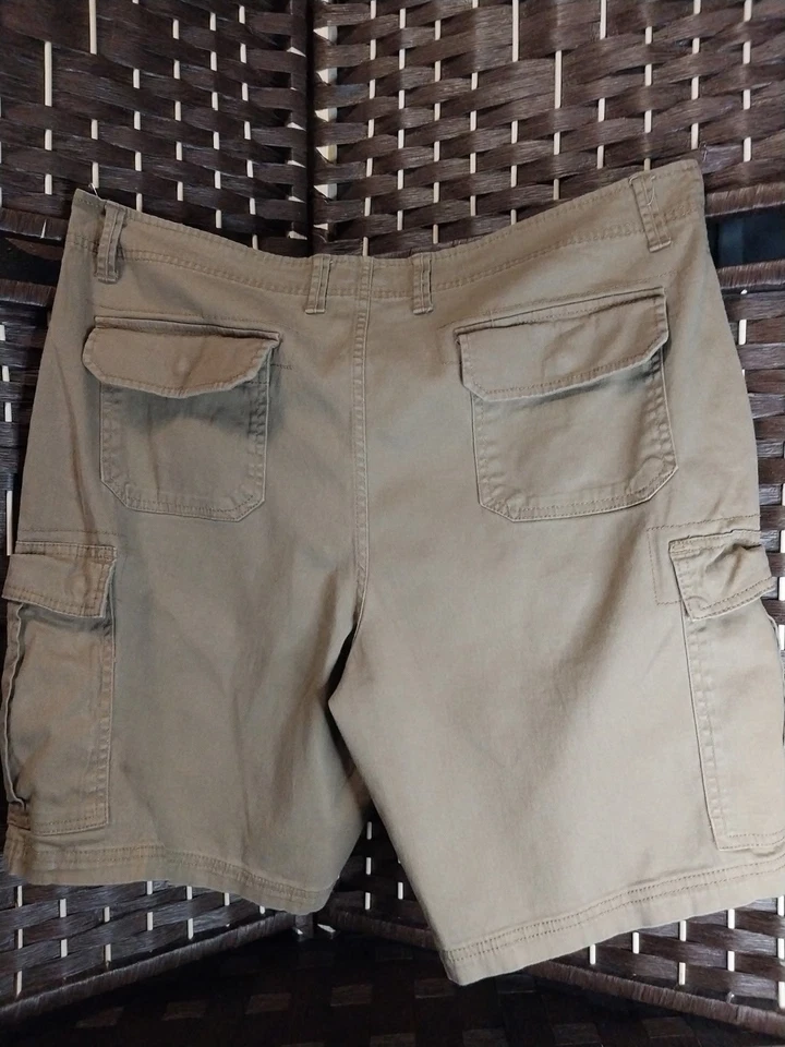 George 男式深卡其色工装短裤 38 码翻盖背面和侧口袋 — 第 4/4 张图片