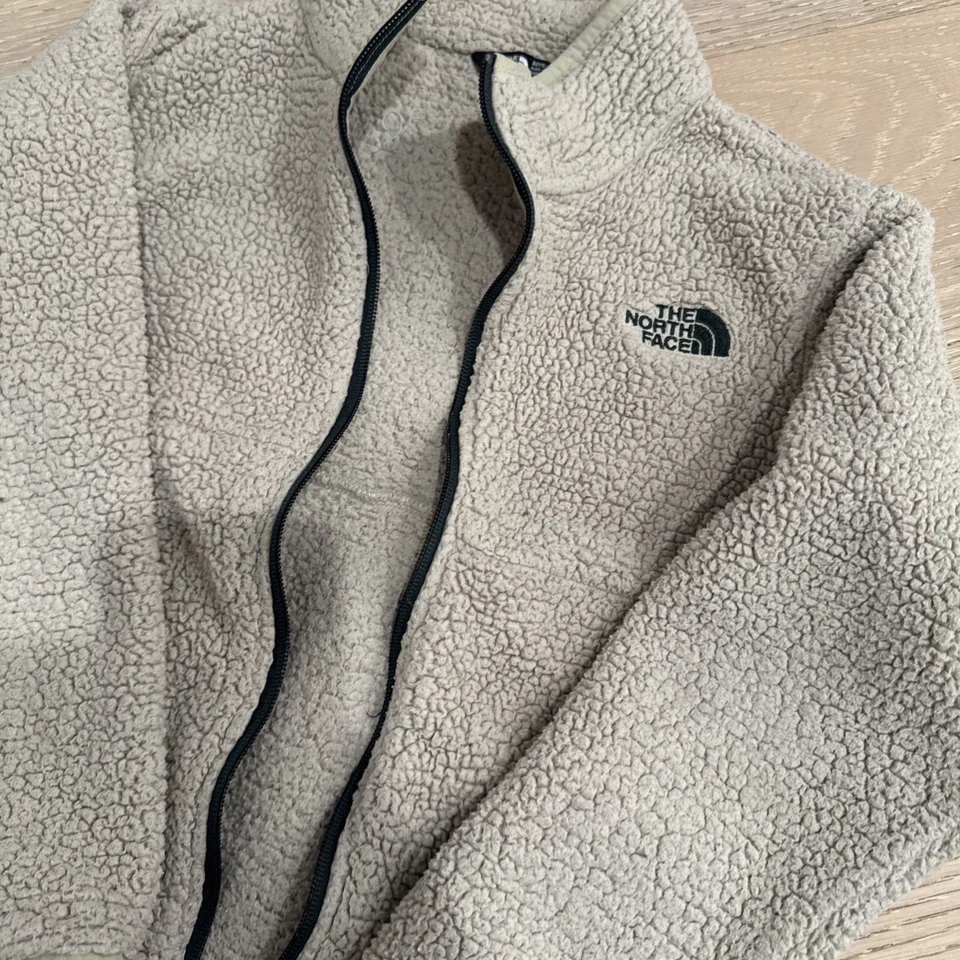 Youth Small North Face Sherpa Jacket Tan And Green - Image 2 of 4