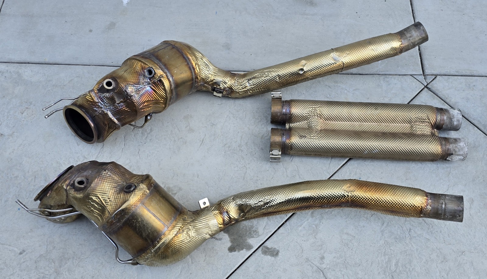 Ferrari 812 Exhaust Muffler 765760 765761 GPF OEM 290883 863204 863203 