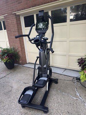 Bowflex M9 Max Trainer EXCELLENT condition. Lightly Used. $2000 new.