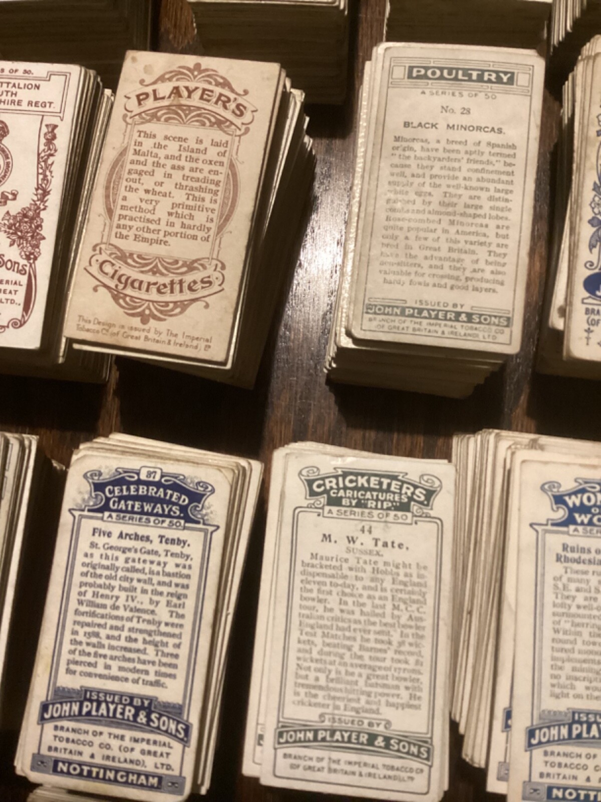 Large cigarette card collection approx 5400 cards incl sets. Bulk lot