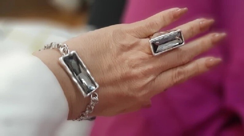 Anello regolabile con perla di fiume barocca, fatto a mano, pietre dure Anello regolabile con perla di fiume barocca, fatto a mano, pietre dure