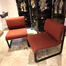 Paire de fauteuil chauffeuse design 80's Polyurethane tissu bordeau dlg Knoll