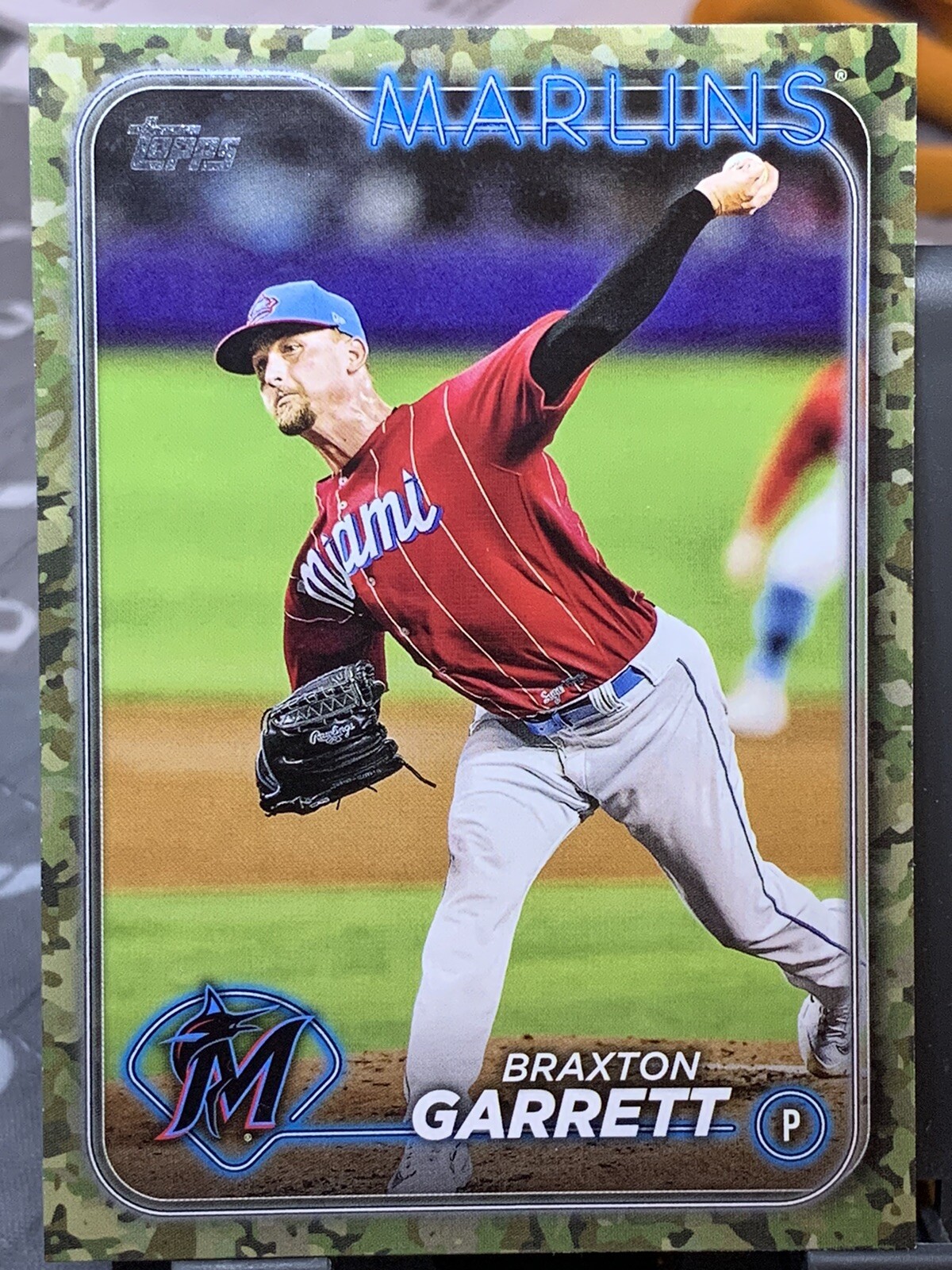 Bookend !!!! 2024 Topps Braxton Garrett #323 [Memorial Day Camo] 25/25