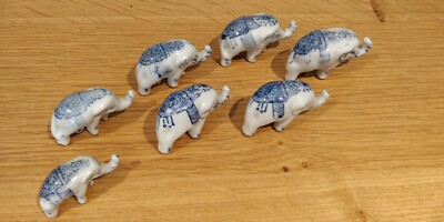 Vintage Herde 7 Elefanten Keramik Figuren blau-weiß Mandala Muster 