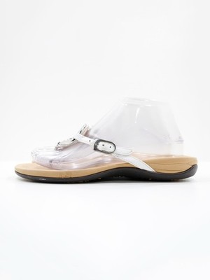 Vionic Karina White Leather Silver Medallion Lightweight Flat Thong Sandals - 9