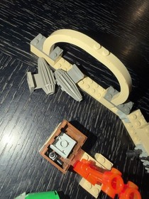 LEGO Star Wars: Watto's Junkyard (7186) Complete With Minifigures, Manual