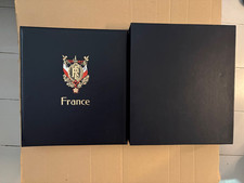 ALBUM DAVO VIDE AVEC FEUILLES POUR TIMBRES DE  FRANCE DE 2004 A 2007 + ETUI
