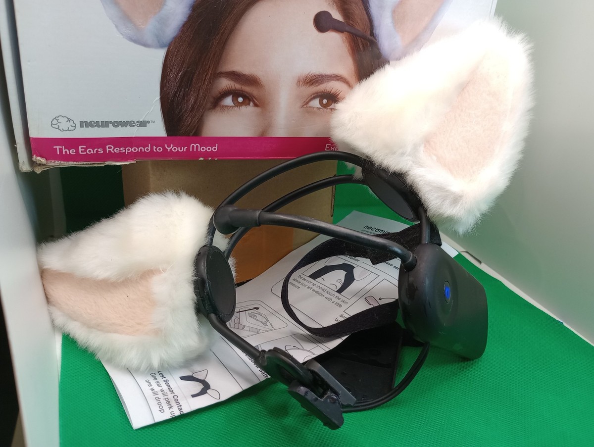 NeuroSky Neurowear Necomimi BRAINWAVE CAT EARS White / Pink