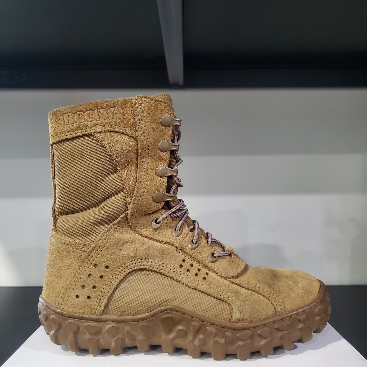 Rocky S2V Special Ops Tactical Boots Coyote Brown Mens 8 Wide RKC050 Vibram USA Rocky S2V Special Ops RKC050 Military Combat Boot Coyote Tan  main image 4