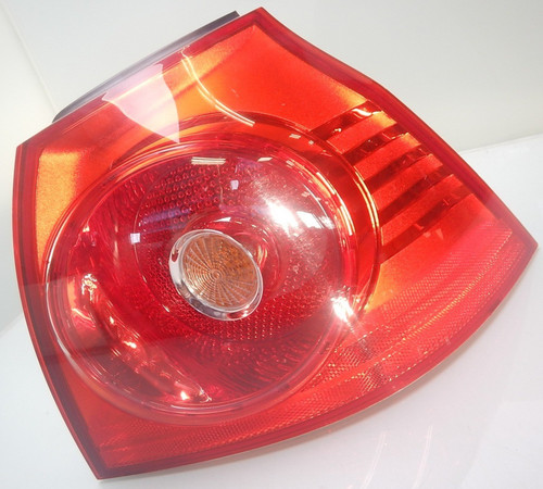 VW Golf 5 - V / RÜCKLEUCHTE RÜCKLICHT / hinten rechts außen / 1K6945112P (M1627)