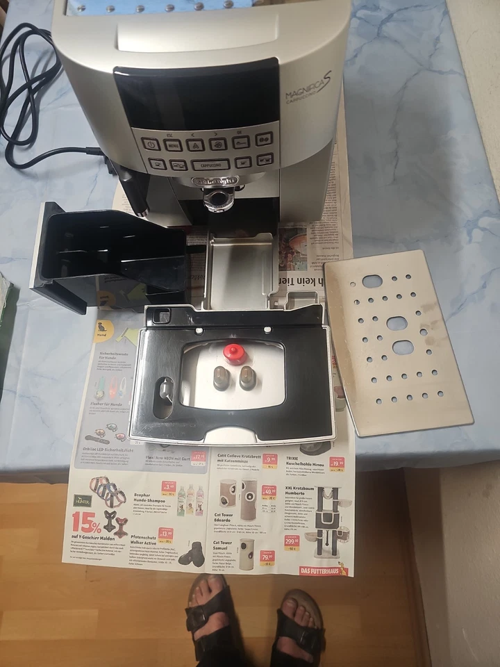 DeLonghi Magnifica Start ECAM220.22.GB Kaffeevollautomat - Grau/Schwarz, Foto 4 von 4