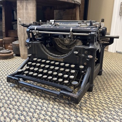 Vintage Underwood No. 4 Standard Typewriter Antique Industrial Decor Patent 1913