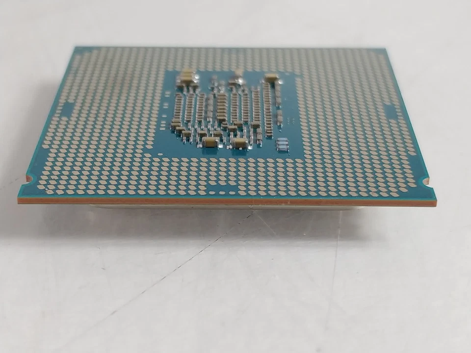 Intel Xeon E3-1220 v5  LGA 1151 3.0GHz Server CPU Processor SR2LG - Image 3 of 4