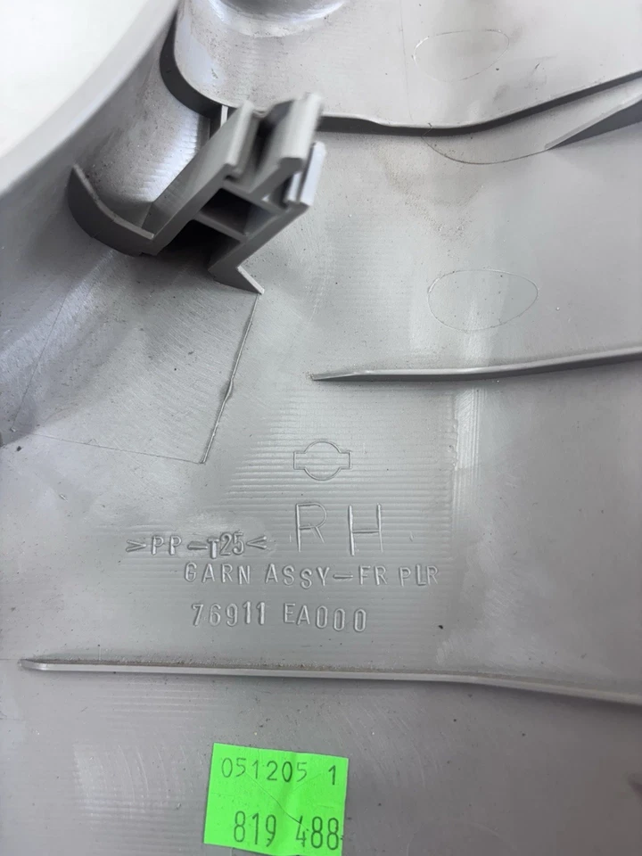 Cubierta de reposabrazos Nissan Frontier 2005-2021 76911-EA000 #028 Foto 3 de 3