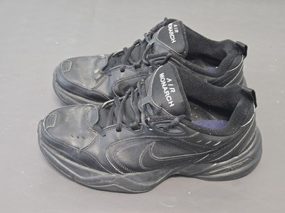 Nike Air Monarch Mens Black Athletic Shoes Size 8.5 Year 2011