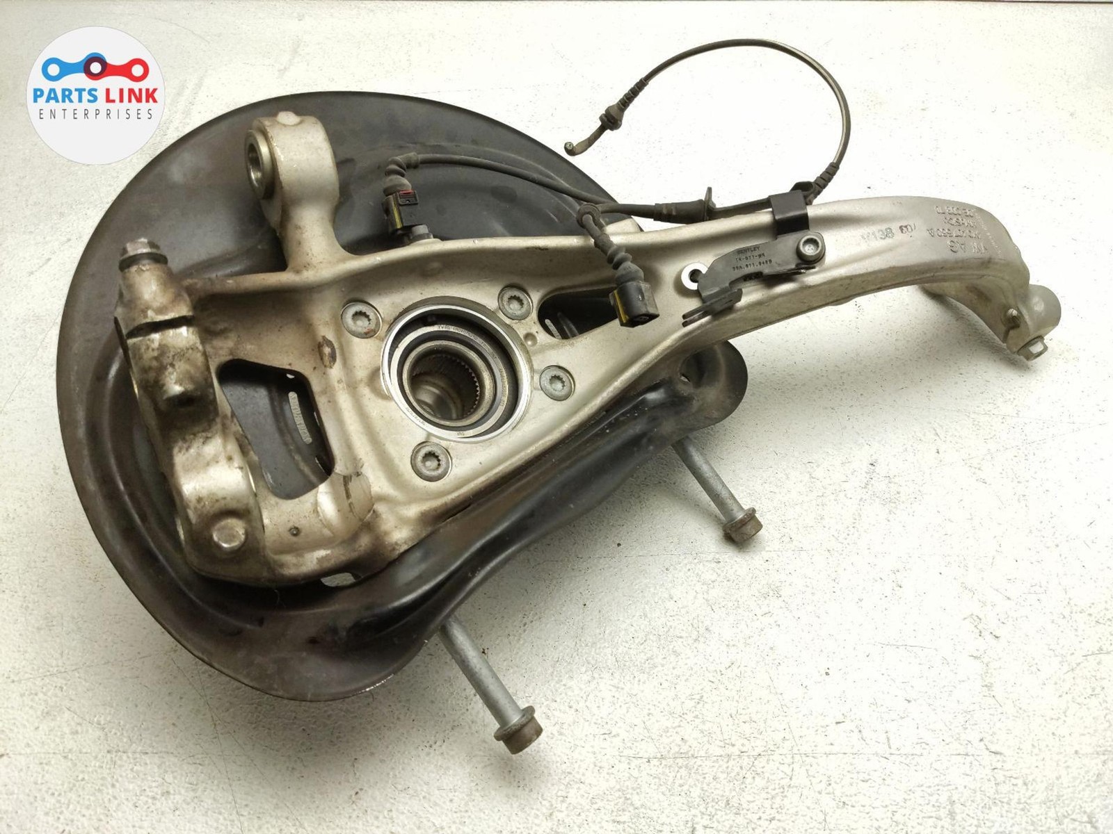 Bentley Bentayga 2016-2020 FRONT+RIGHT Steering knuckle