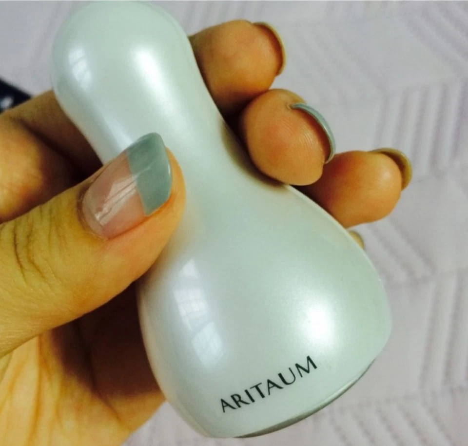 Aritaum Ice Calming Cooler Cool Frozen K-Beauty acessório cosmético AMORE PACIFIC - Imagem 3 de 4