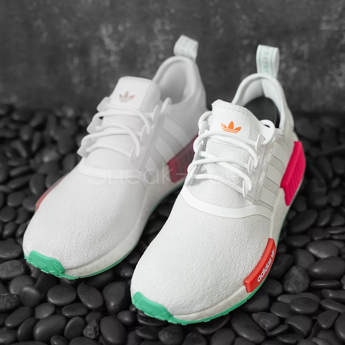 Adidas nmd deals sneakers womens
