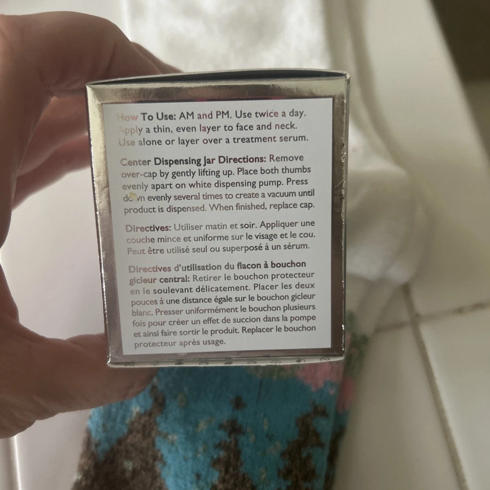 Crema eléctrica Kate Somerville Peptide K8 nueva en caja, 1 OZ Crema hidratante, venta al por menor $158 Foto 2 de 4