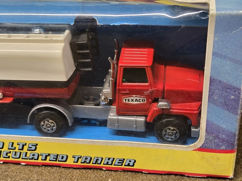 1976 Matchbox K-16 SUPER KINGS Ford Articulated Tanker BOXED - Image 2 of 4