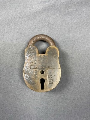 ANTIQUE HONESTY LOCK WORKS Brass Padlock Collectible *READ
