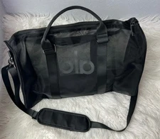 ✨ Alo Yoga Lightweight Sheer Duffle Bag – Black Mesh Crossbody Gym & Travel Bag