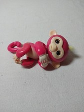Fingerlings Interactive Baby Monkey Bella WowWee Finger Toy Pink Speaks