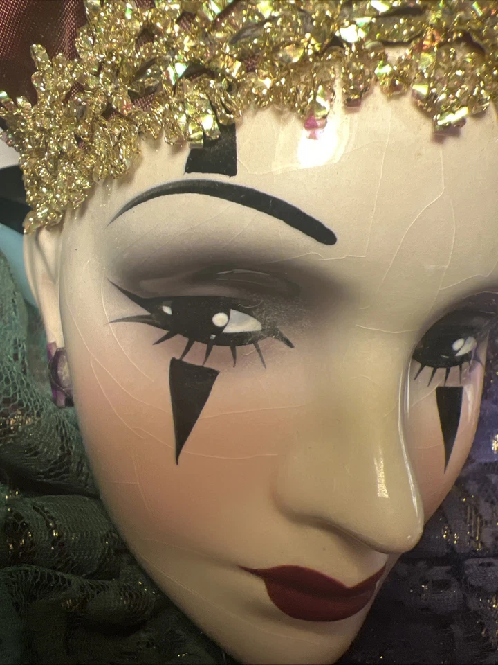 Unique Creations Med Jester Clown Face Mask Wall Hanging Decor Mardi Gras Style - Image 3 of 4