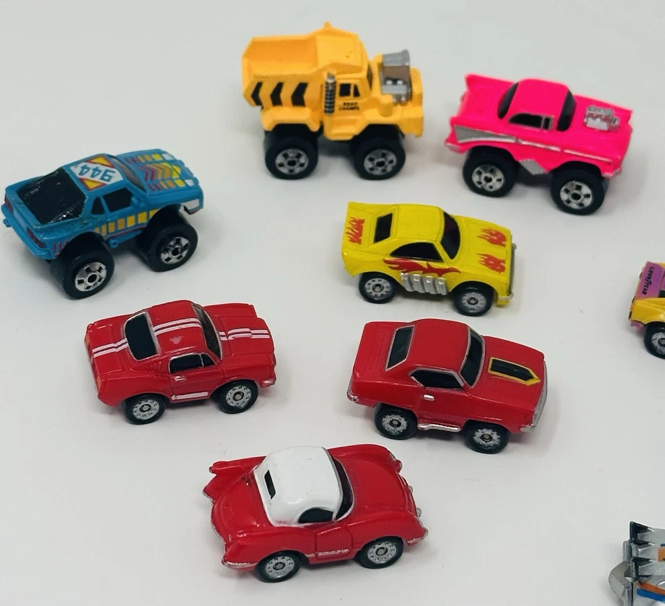 Micro Machines Vintage Lot Of 16 Cars Chevy Ford Hot Rods Trucks Racing - Image 2 of 4
