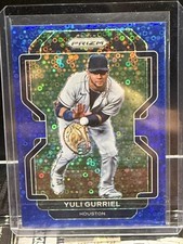2022 Panini Prizm - Tier II Yuli Gurriel #189 Blue Donut Circle Prizm 028/199