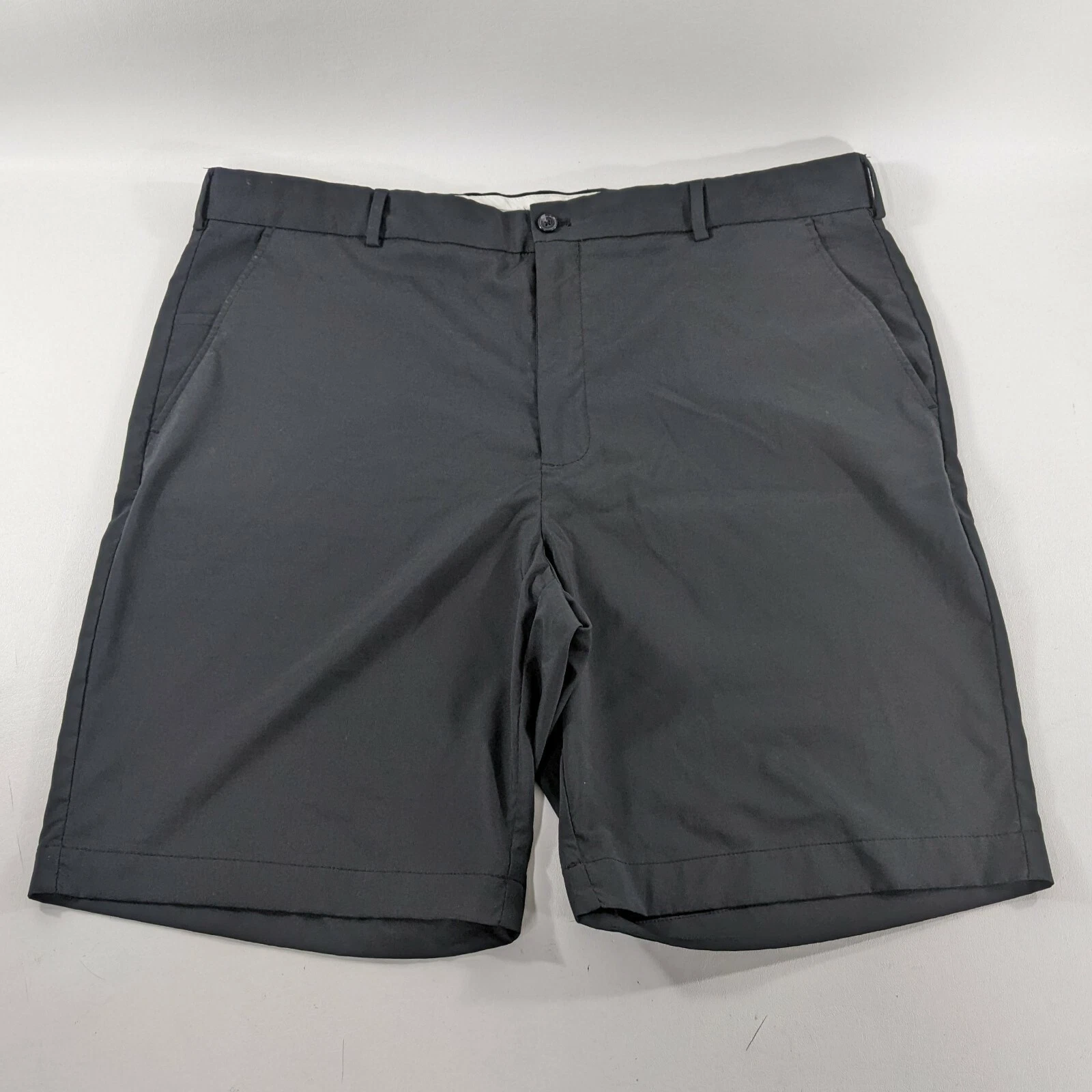 Greg Norman Flat Front Black Golf Shorts Mens Size 40