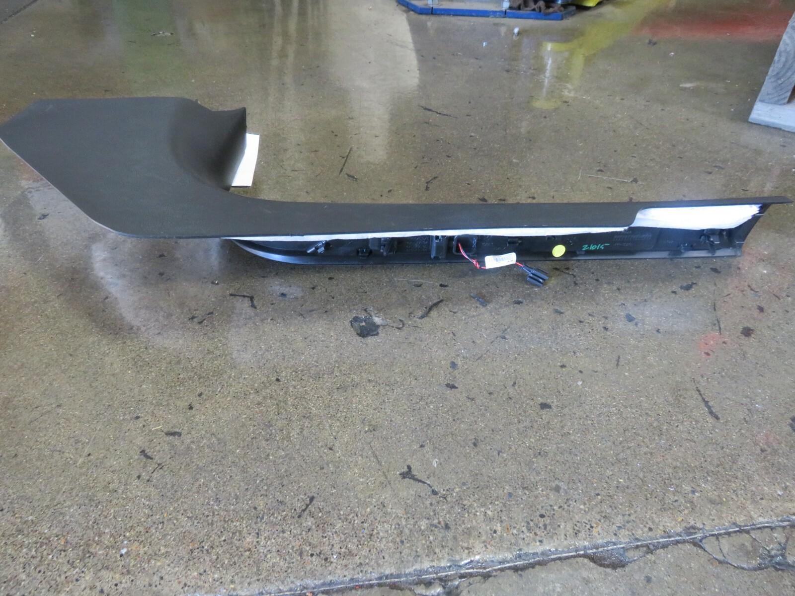 Maserati Levante, RH, Right, Kick Trim Panel, Used, P/N 670040373