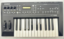 Yamaha Kx25 Usb Midi Studio Controller 25-key Keyboard (no Power Cord)