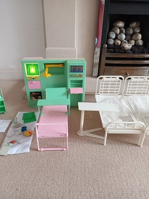 Konvolut CASDON Puppe für Sindy Barbie Pedigree Hospital Vintage 70er Jahre Röntgenwerke
