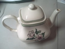 RHS Royal Horticultural Society Applebee Collection  Teapot