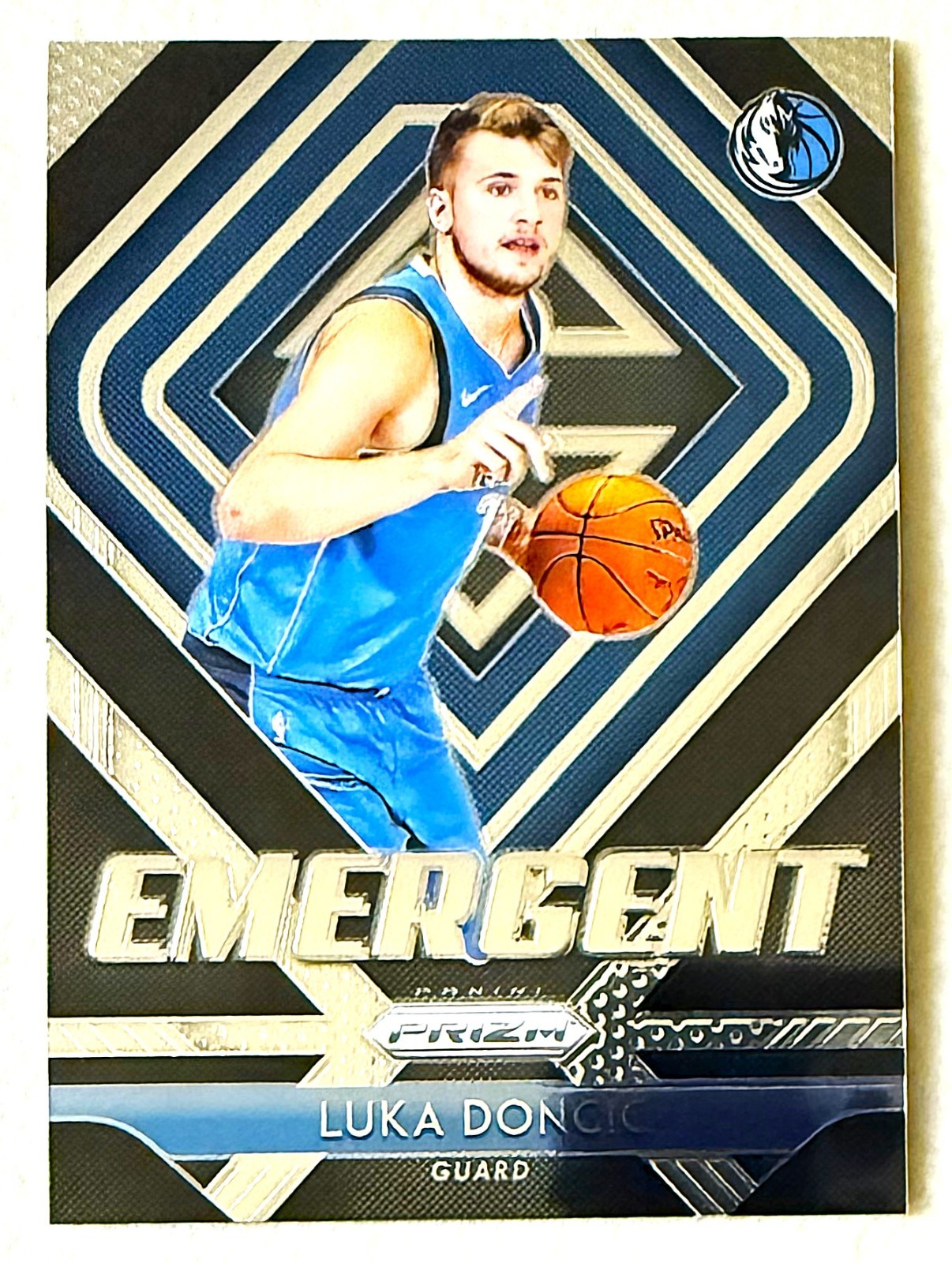 2018-19 Prizm Luka Doncic ROOKIE RC Emergent MAVERICKS LAKERS #3