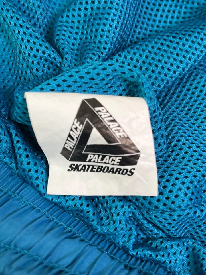 Palace Skateboards Crink Runner Shorts 7" Small Nylon Mesh - Image 4 of 4