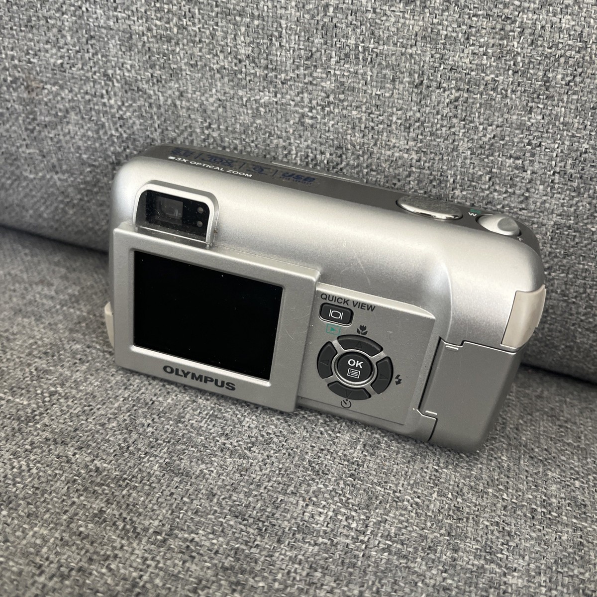 Olympus CAMEDIA 350 Zoom 3.2MP Digital Camera - Silver for sale