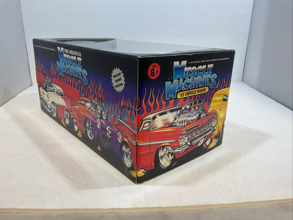 Muscle Machine 1/18 Chevrolet 1965 Chevelle Wagon Red Diecast Model Car - Image 4 of 4