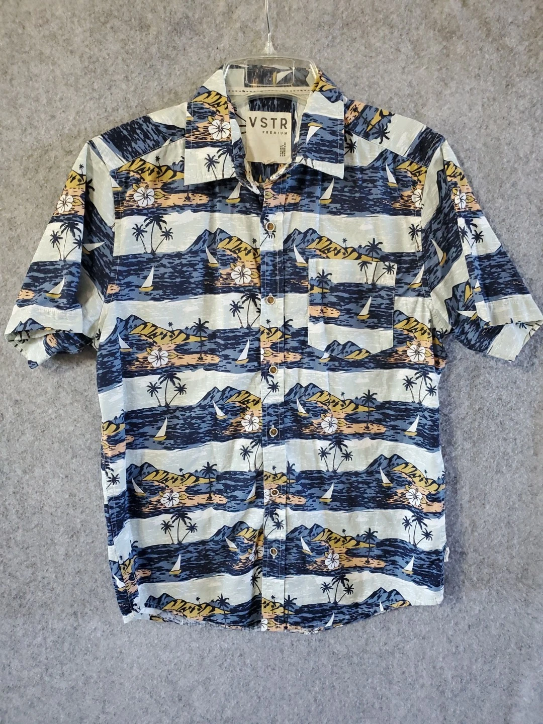 VSTR Button Up Shirt Mens Small Blue Brown Blk Island Sailboats Cotton #1393