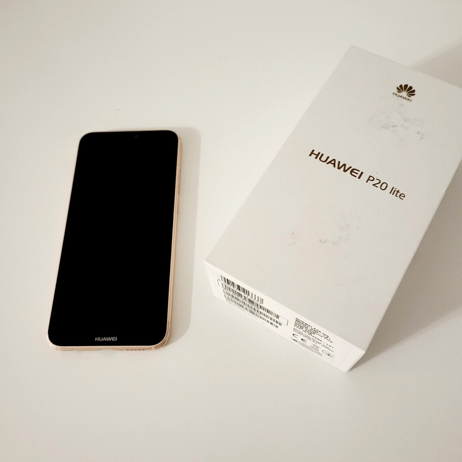 HUAWEIP20lIte 超美品です。本日限定