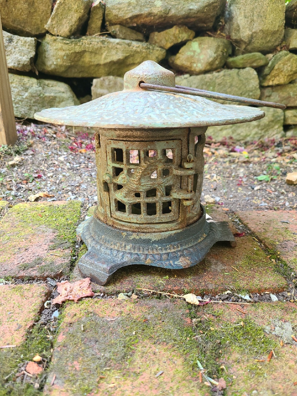 VTG Cast Iron Pagoda Asian Hangung Garden Lantern Candle Holder Outdoor