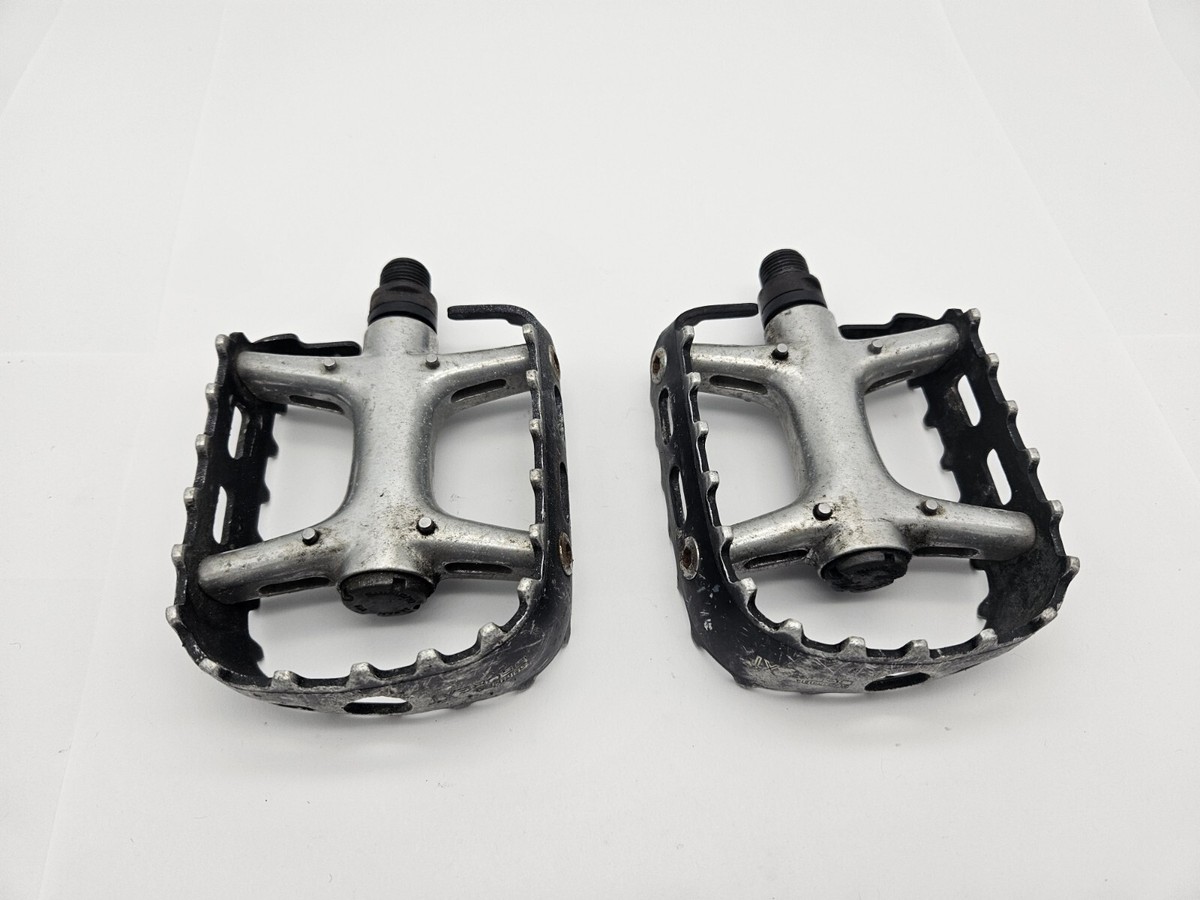 Shimano Deore XT フラットペダルPD M730 Shimano Deore XT PD-M730 Pedals — Hampshire Bicycle Exchange