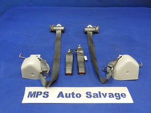 97 1997 Ford Mustang Convertible Gray Front Seatbelt Set Seatbelts OEM E48