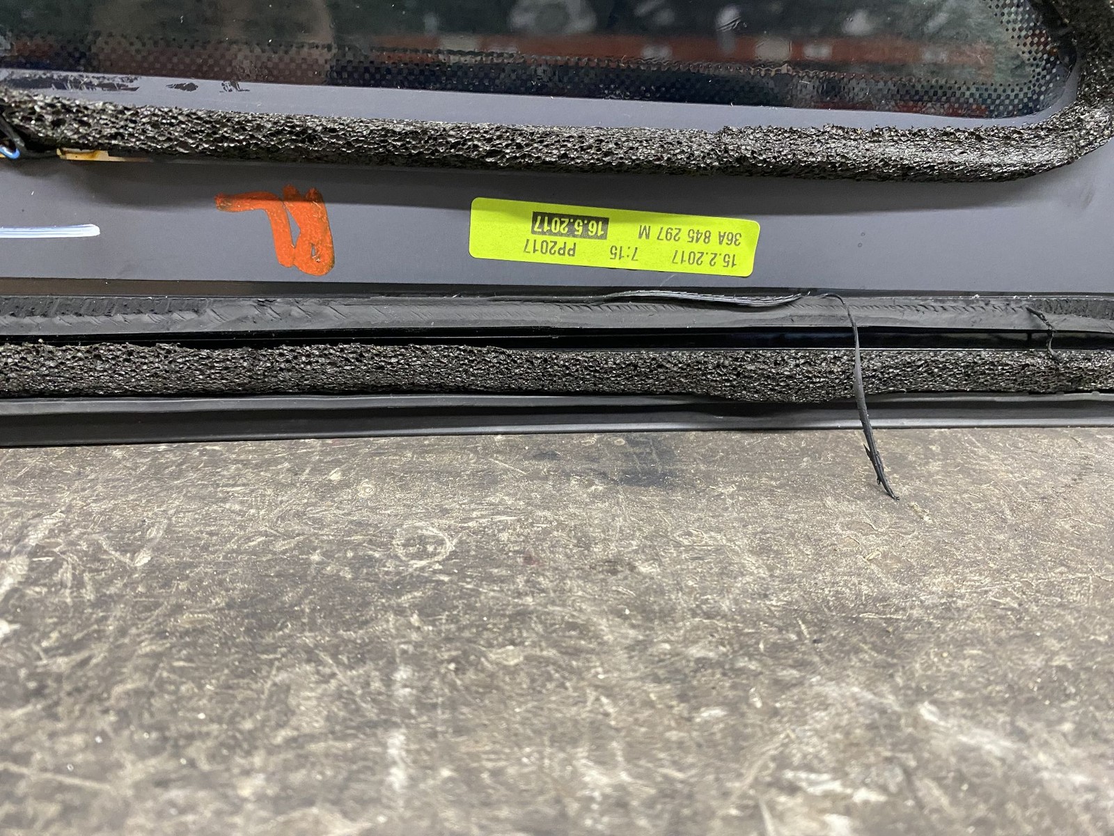 2016-2020 BENTLEY BENTAYGA OEM LEFT REAR QUARTER PANEL GLASS WINDOW 36A845297M