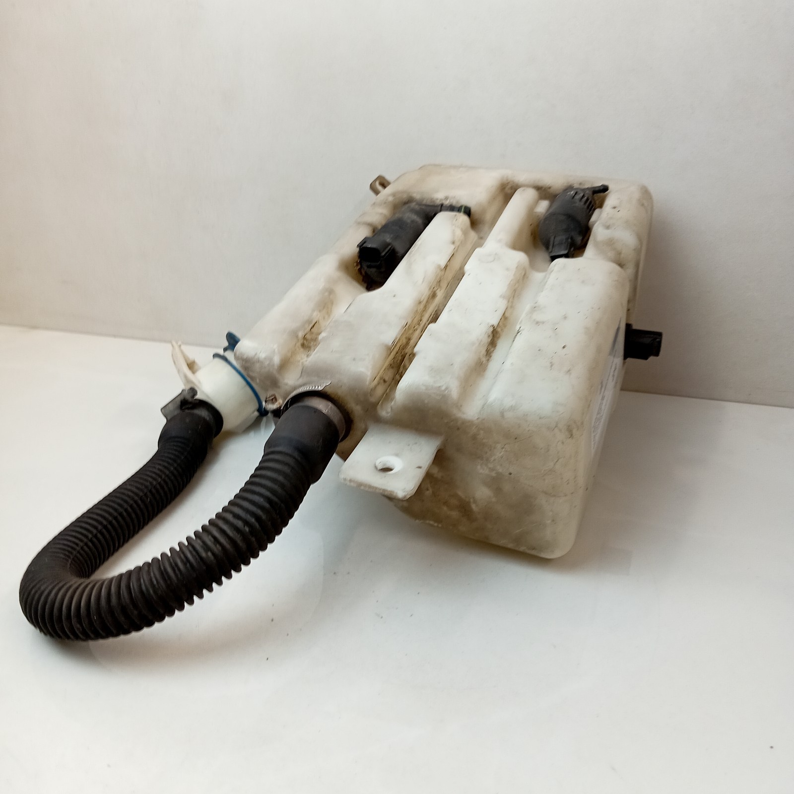 Aston Martin DB9 Volante Screen Washer Bottle Reservoir Pump & Pipe OEM