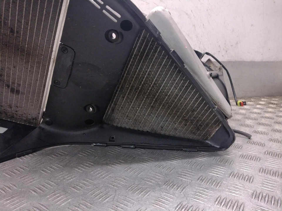 2023 DUCATI PANIGALE V2 955 RADIATOR ASSEMBLY (SEE LISTING) - Изображение 3 из 4