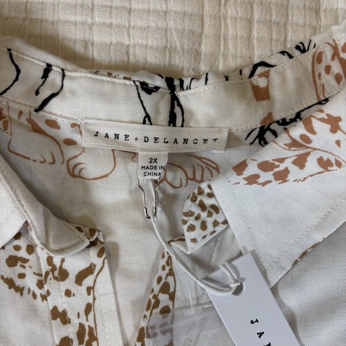 Jane and Delancey Top Womens 2X Plus Novelty Tiger Cheetah Safari Cat Roll Tab - Picture 3 of 15