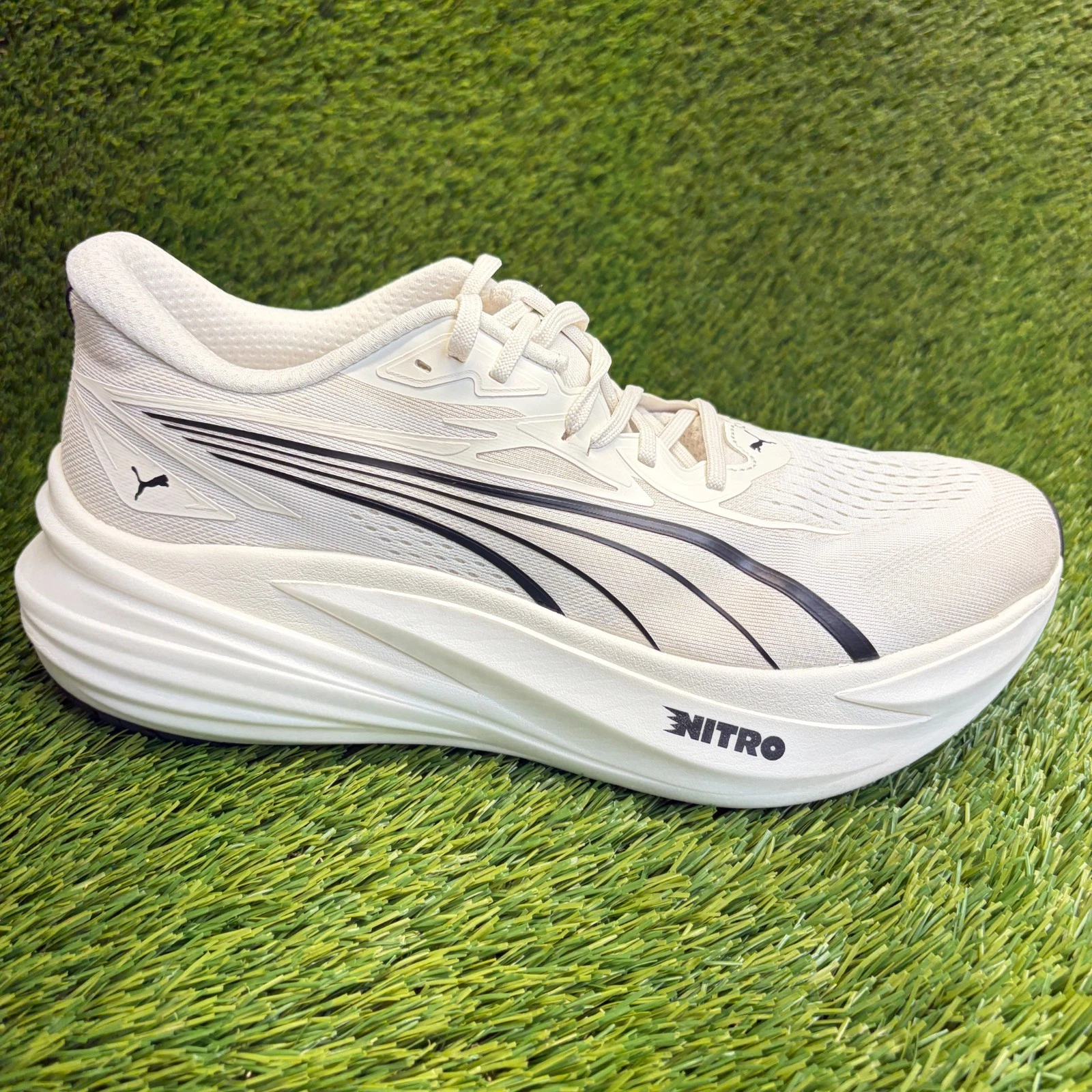 PUMA MagMax NITRO 2 Mens Size 11.5 White Athletic Running Walking Shoes Sneakers